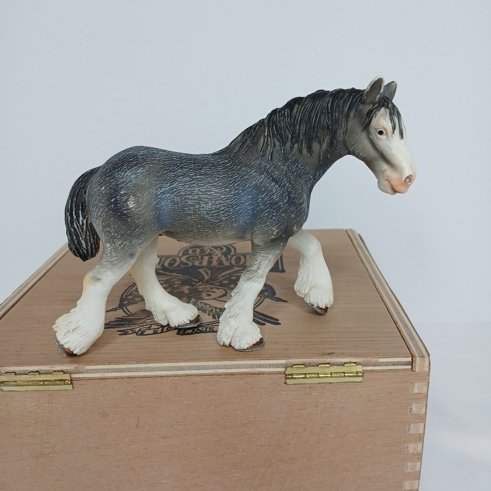 Vtg 2004 Schleich Germany 5 inch Grey Clydesdale Horse Figurine